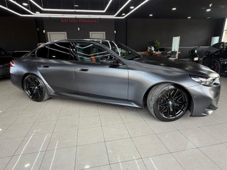 BMW M5 COMPETITION 2025