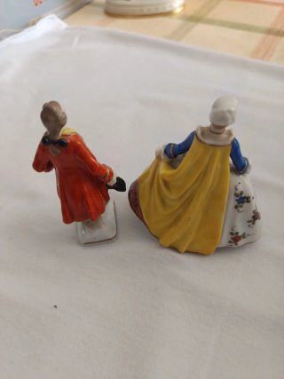 Pareja antigua porcelana figuras
