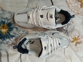 New Balance 530 Plata/Blanco Talla 40