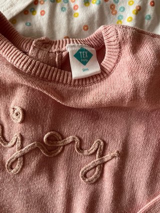 Lote 3 camisetas y 1 jersey niña