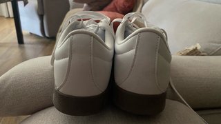 Zapatillas Adidas Blancas y Beige