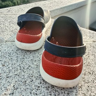 Zuecos Crocs Marino Talla 45