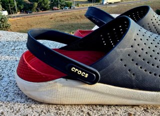 Zuecos Crocs Marino Talla 45