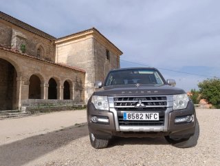 Mitsubishi Montero 2016