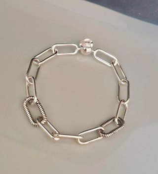 Pulsera Plata Cierre Charm de 19cm.
