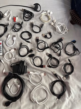 Lote Electrónicos: Cargadores, Ratones, Hub USB