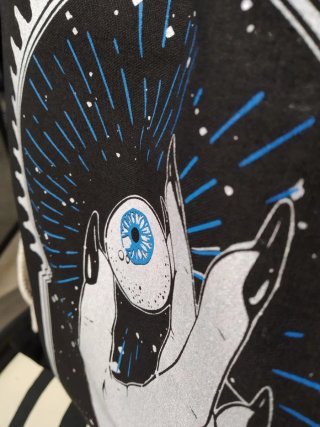 Mochila con cuerdas diseño místico.