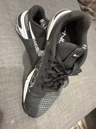 Zapatillas Nike Metcon Negras y Blancas