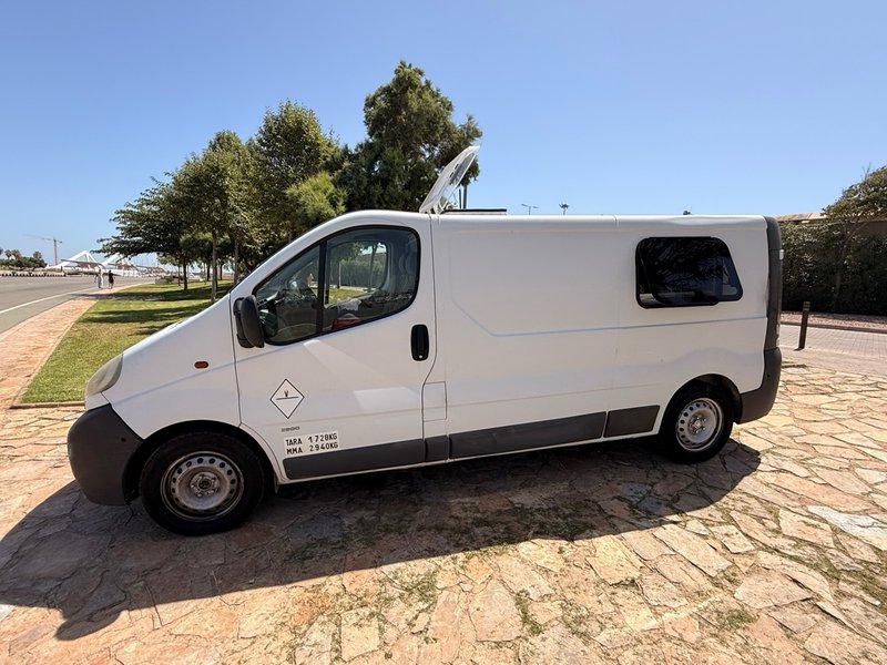 Opel Vivaro 2005