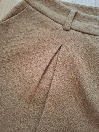 Pantalones Hoss Intropia Marrones