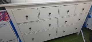 Cómoda HEMNES 8 cajones blanca IKEA