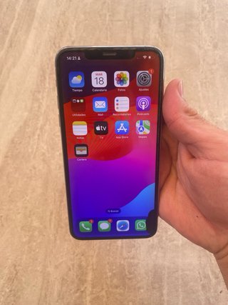 iPhone 11 Rojo
