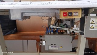 Máquina de coser Mitsubishi con cortahilos