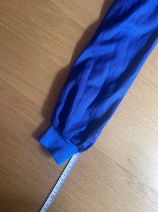 Mono de trabajo azul