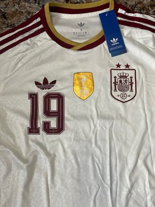 Camiseta España 2 Estrellas Talla L Lamine Yamal