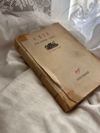 Primera edición de 1954 del libro de ensayos L'été