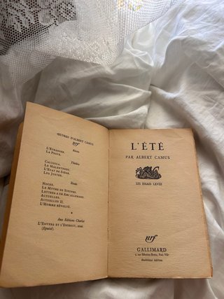Primera edición de 1954 del libro de ensayos L'été