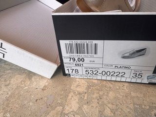 Mocasines de piel dorados Tal