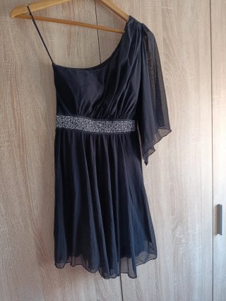 Vestido fiesta negro con pedrería