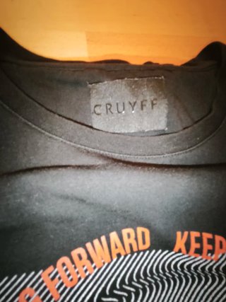 Camiseta CRUYFF Keep Moving Forward Talla XL