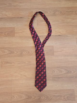 Corbata Elegante Roja Granate y Negra
