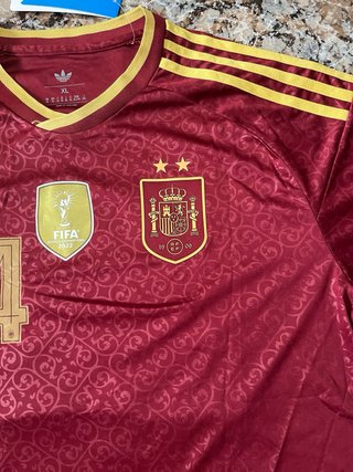 Camiseta España 2 Estrellas Talla XL cucurella 24