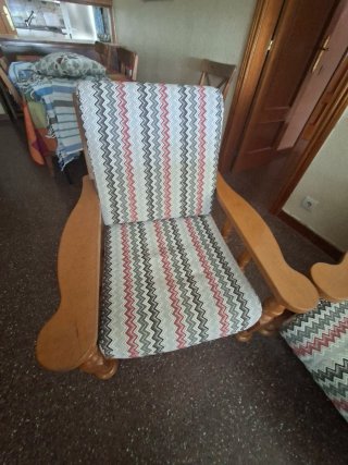Sofá de 3 plazas con cojines y 2 sillones individu