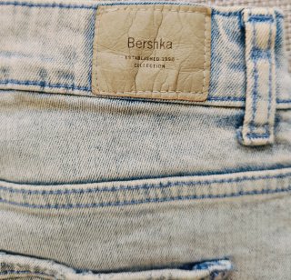 2 Shorts BERSHKA y PRIMARK Talla 38
