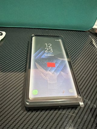Carcasa iPhone 11 2€  y Note20 Henyuou 5€