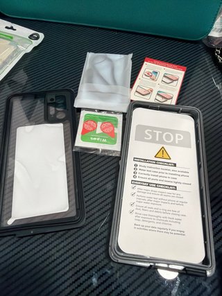 Carcasa iPhone 11 2€  y Note20 Henyuou 5€