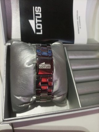 Reloj Lotus mujer morado