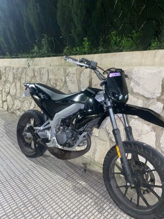 Aprilia SX 50 Supermotard Negra