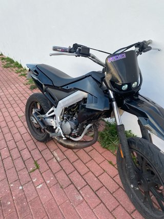 Aprilia SX 50 Supermotard Negra