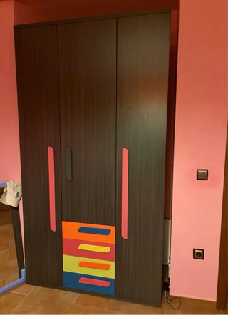 Dormitorio juvenil con cajones