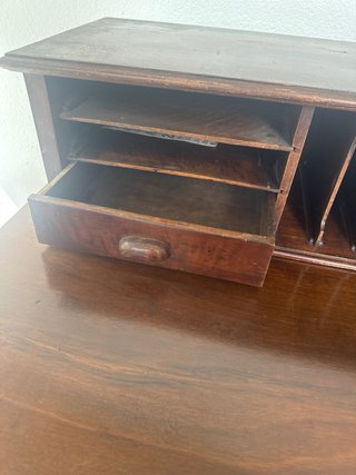 Escritorio madera maciza principios siglo XX