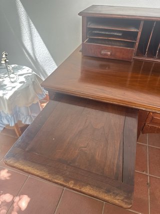 Escritorio madera maciza principios siglo XX