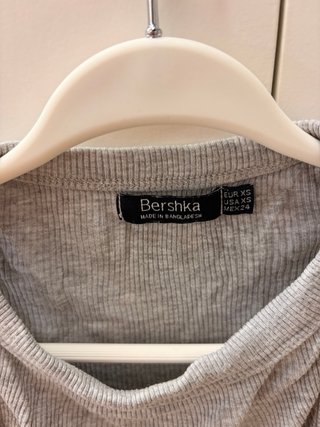 Top Bershka gris tirantes S/36