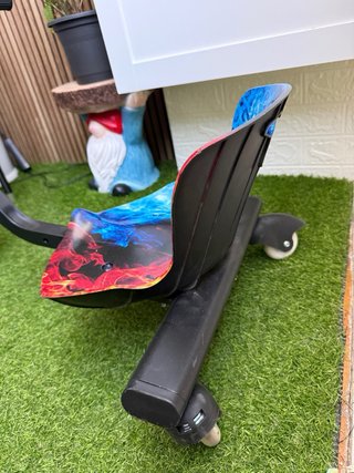 Patinete Eléctrico Tri Scooter Infantil