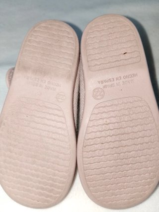 Zapatos de bebé rosa con velcro 22