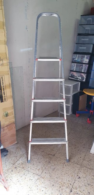 ESCALERA 5 PELDAÑOS