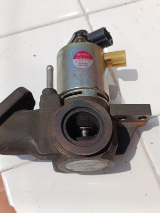 Válvula EGR Isuzu Denso 8973667830