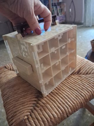 Caja organizadora beige con asa