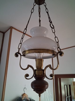 Coppia di lampadari legno, ottone e opale