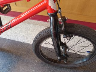 Bicicleta BMX Radio Revo 18 Roja