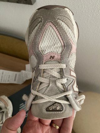 Zapatilla New Balance niña gris y rosa