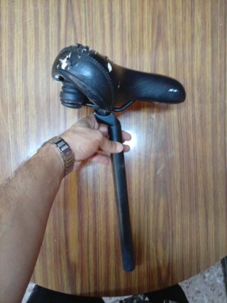 Tija de bicicleta con sillín de regalo