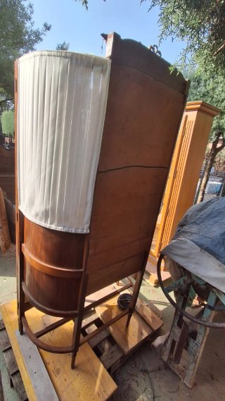Elegante tocador con puertas PRECIO DE REGALO