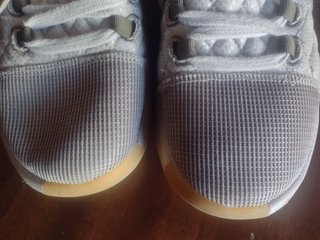 Zapatillas Nike LeBron Witness 8 Talla 40 Gris