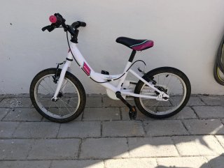 Bicicleta infantil blanca
