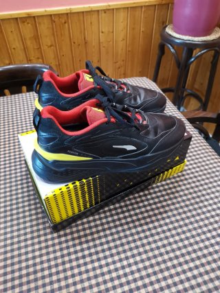 Zapatillas deportivas Ferrari Puma Nº 41 Original.
